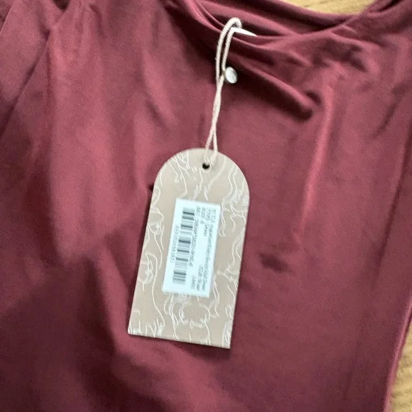 Meshki dress - Picture 3 of 4